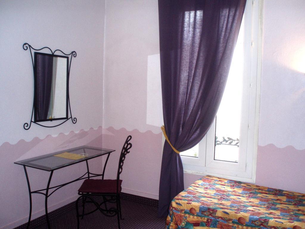 Mon Reve Hotel Paris Phòng bức ảnh